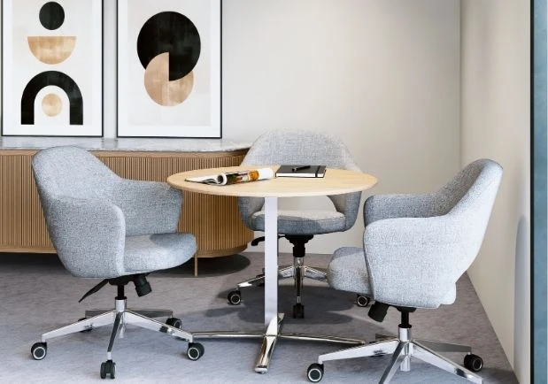 Melanie Swivel/Tilt